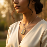 Load image into Gallery viewer, Colgante de plata con piedra | Regalo para mujer de uso diario
