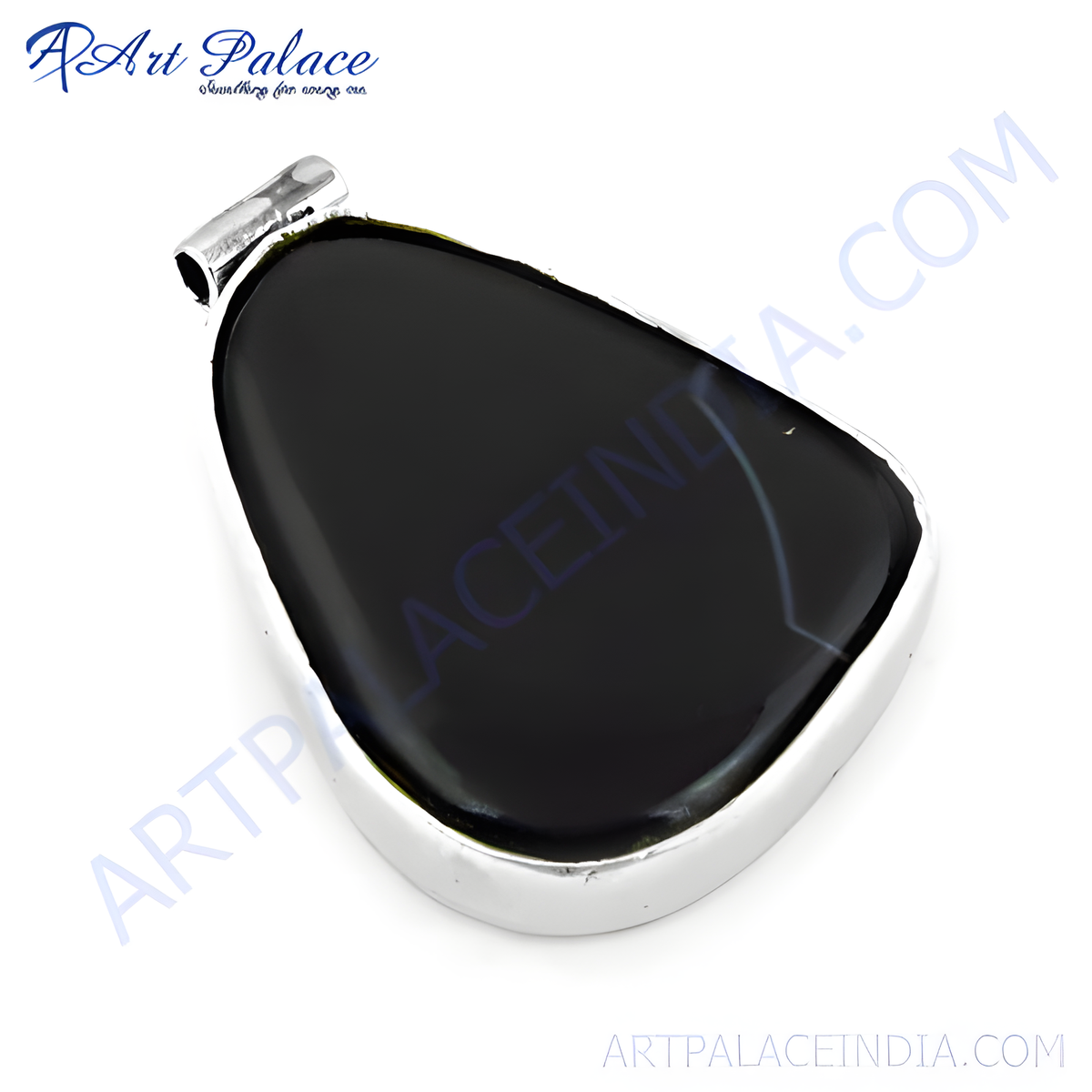 925 sterling silver pendant with a polished black onyx gemstone