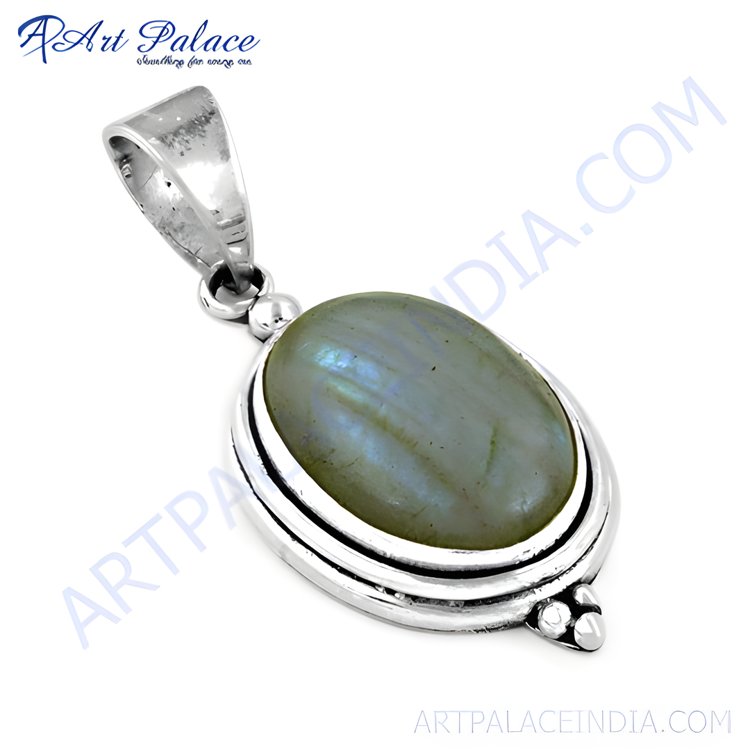 925 sterling silver oval labradorite pendant, featuring a shimmering gemstone, perfect for necklace wear.