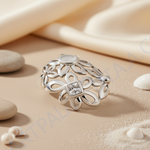 Load image into Gallery viewer, Anillo de plata con flor y circonitas cúbicas | Anillo para mujer
