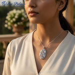 Load image into Gallery viewer, Colgante de plata 925 con piedras preciosas blancas para mujer | Joyería elegante
