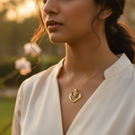 Load image into Gallery viewer, Colgante de corazón de oro con diamantes para mujer | Regalo elegante
