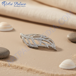 Load image into Gallery viewer, Colgante de hoja de plata con circonitas cúbicas | Regalo de joyería para mujer
