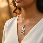 Load image into Gallery viewer, Colgante de clave de sol en plata 925 | Joyas con notas musicales
