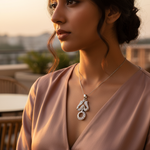 Load image into Gallery viewer, Collar con colgante Om de plata y circonita cúbica | Regalo de joyería para mujer
