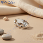 Load image into Gallery viewer, Anillo de corazón de plata con detalles de cristal para mujer | Joyería de moda
