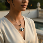 将图像加载到图库查看器中， 925纯银扇形吊坠 | 黑白珍珠母贝吊饰
