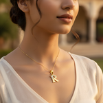 将图像加载到图库查看器中， 镀金立方氧化锆字母R吊坠 | 送给她的礼物
