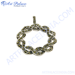 Load image into Gallery viewer, 925 sterling silver marcasite wreath pendant, perfect for gifting
