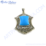 将图像加载到图库查看器中， 925 sterling silver pendant with a turquoise gemstone center and marcasite accents.
