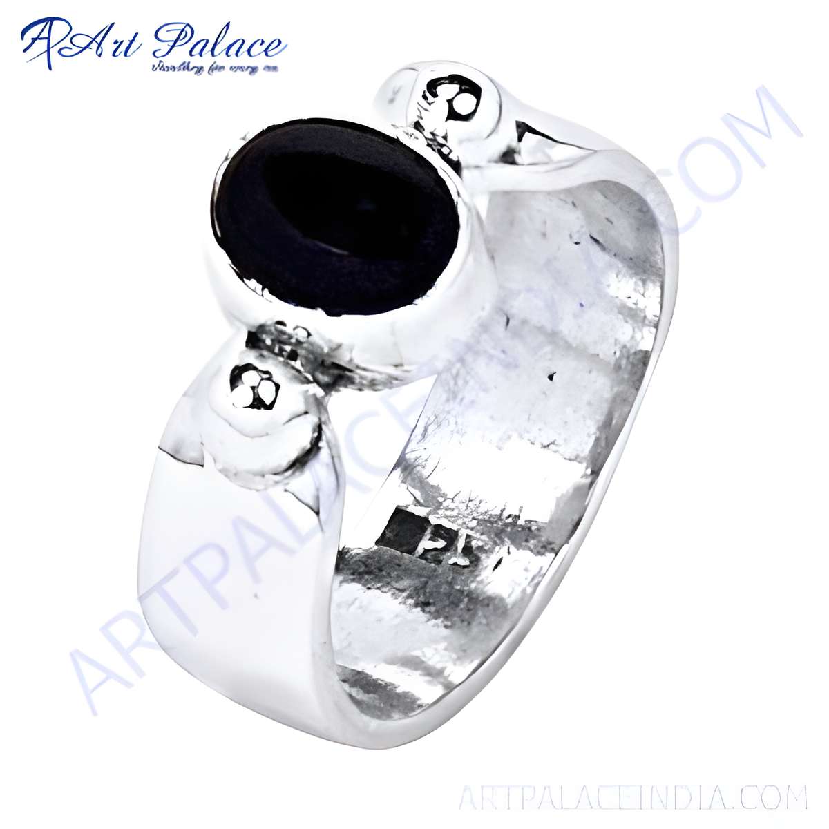 Sterling silver ring with oval black onyx gemstone center