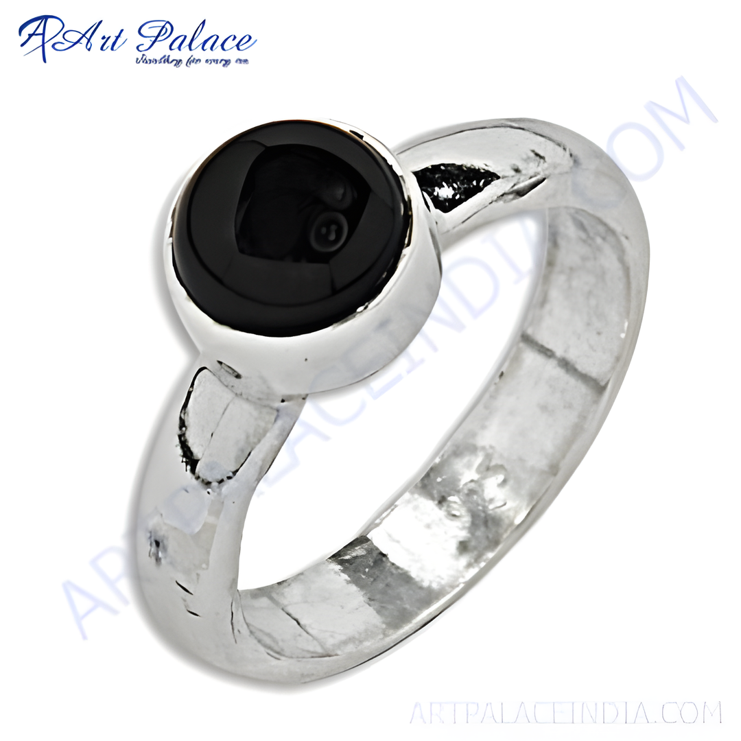 Sterling silver ring with a round black onyx gemstone. Elegant ring design for women.