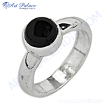 Load image into Gallery viewer, Sterling silver ring with a round black onyx gemstone. Elegant ring design for women.
