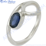 Load image into Gallery viewer, 925 sterling silver ring with oval-shaped blue sapphire gemstone in a unique design.

