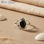 Load image into Gallery viewer, Anillo de ónix negro en plata 925 para mujer | Joyería con piedras preciosas
