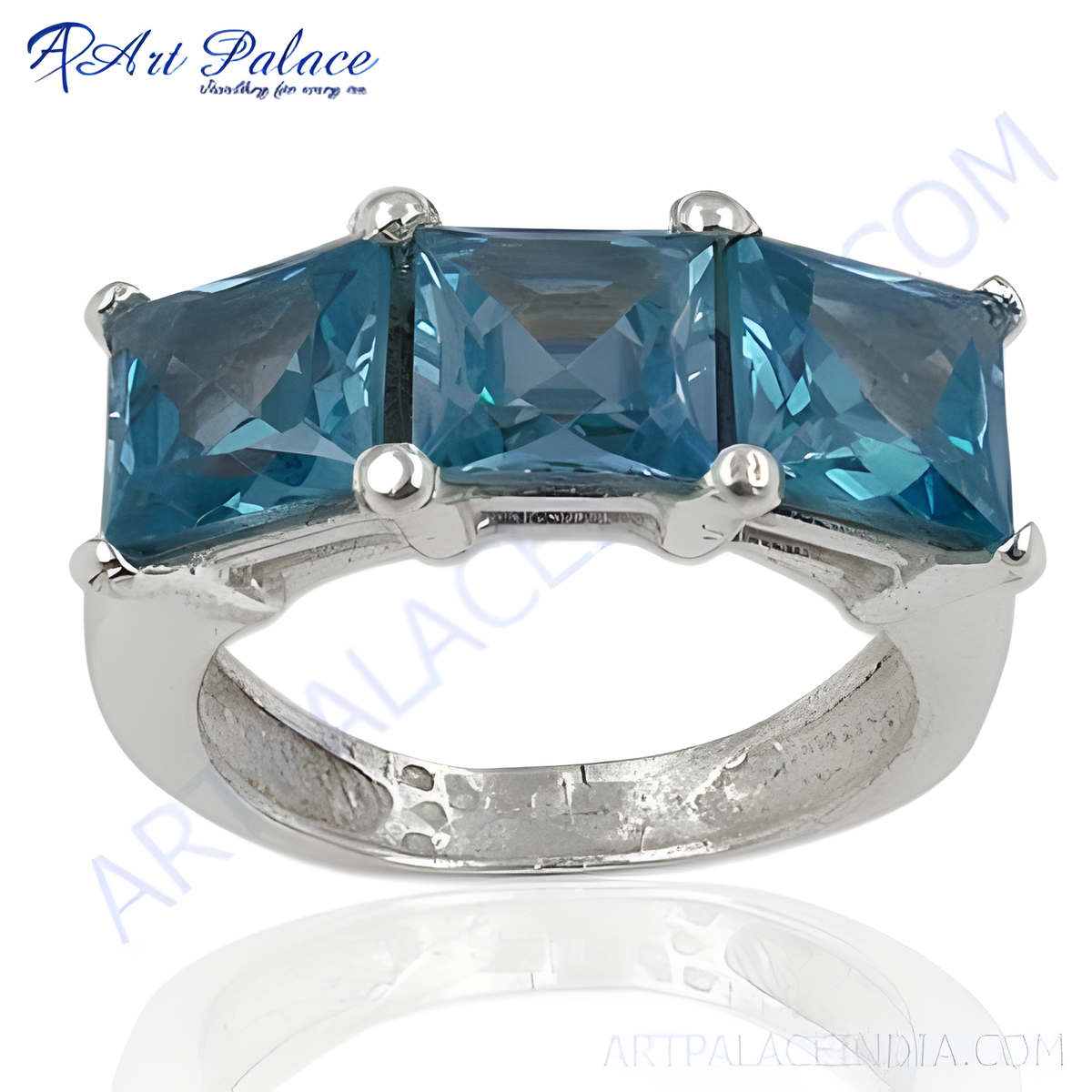 925 sterling silver ring with three blue topaz gemstones