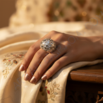 Load image into Gallery viewer, Anillo de plata con piedras preciosas | Anillo con piedra talla trillón para mujer
