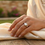 Load image into Gallery viewer, Anillo de plata con corazón de diamantes para mujer | Anillo de compromiso
