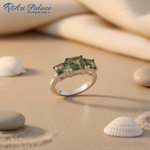 Load image into Gallery viewer, Anillo de plata con tres piedras preciosas verdes para mujer | Joyería de regalo
