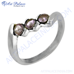 Load image into Gallery viewer, 925 sterling silver ring with three oval-cut amethyst gemstones for women.

