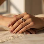 Load image into Gallery viewer, Anillo cruzado de plata para mujer | Joyería minimalista moderna
