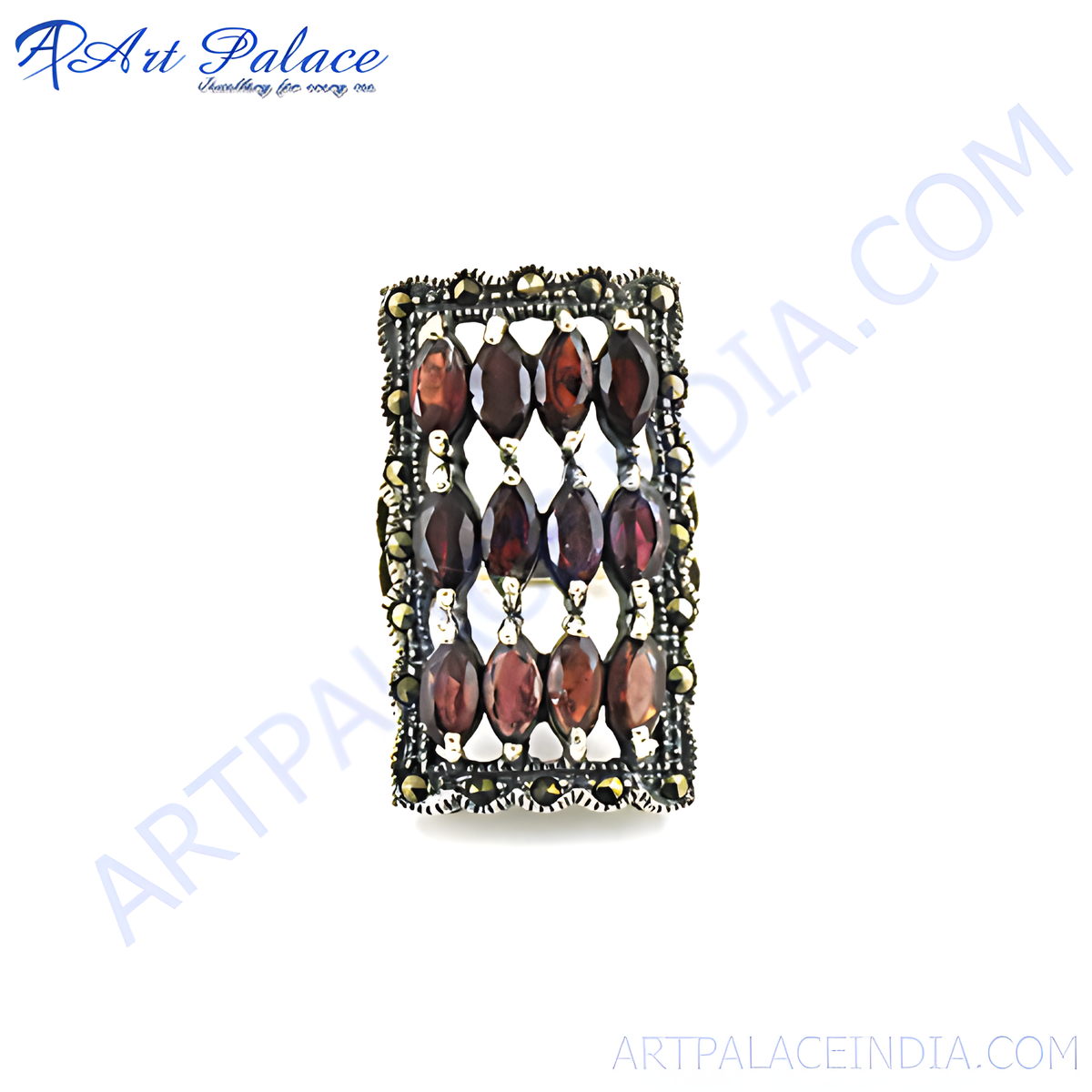 925 sterling silver rectangular ring with oval cut garnet gemstones and marcasite detailing