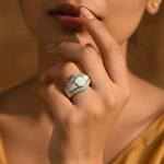 Load image into Gallery viewer, Anillo de ópalo de plata | Nácar y circonita cúbica | Joyería para mujer

