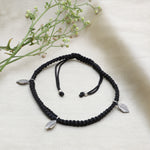 将图像加载到图库查看器中， Black Macrame Cord Bracelet with Silver Leaf Charms | Adjustable
