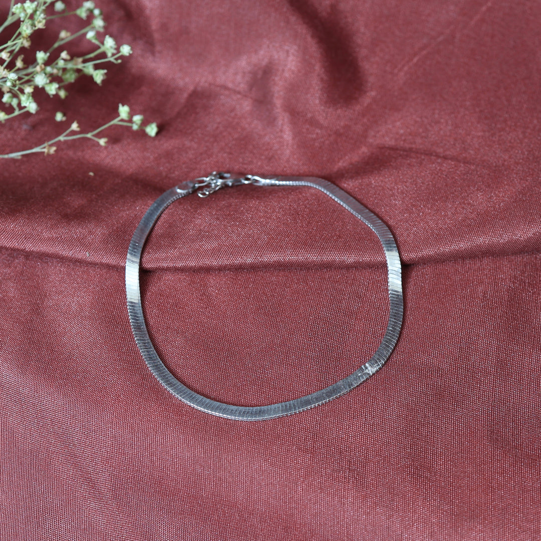 女士银色人字纹手链 | 日常佩戴饰品