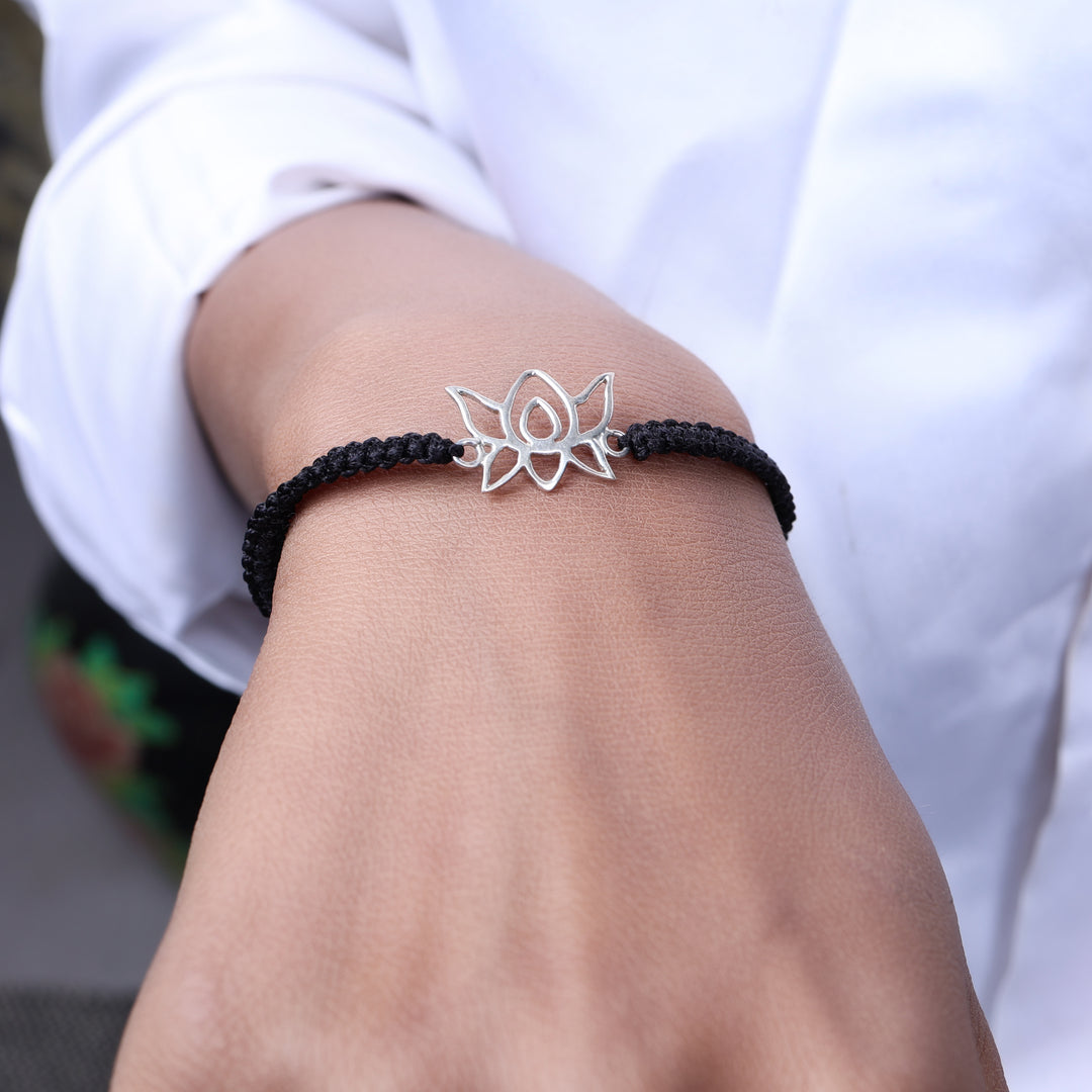 925 Sterling Silver Lotus Cord Bracelet for Daily Wear | Adjustable