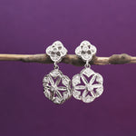 Load image into Gallery viewer, Pendientes de plata con flores y diamantes para mujer | Pendientes colgantes
