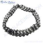 Load image into Gallery viewer, Sterling silver anklet featuring a detailed, ornate chain design. Perfect for everyday wear and gifting.
