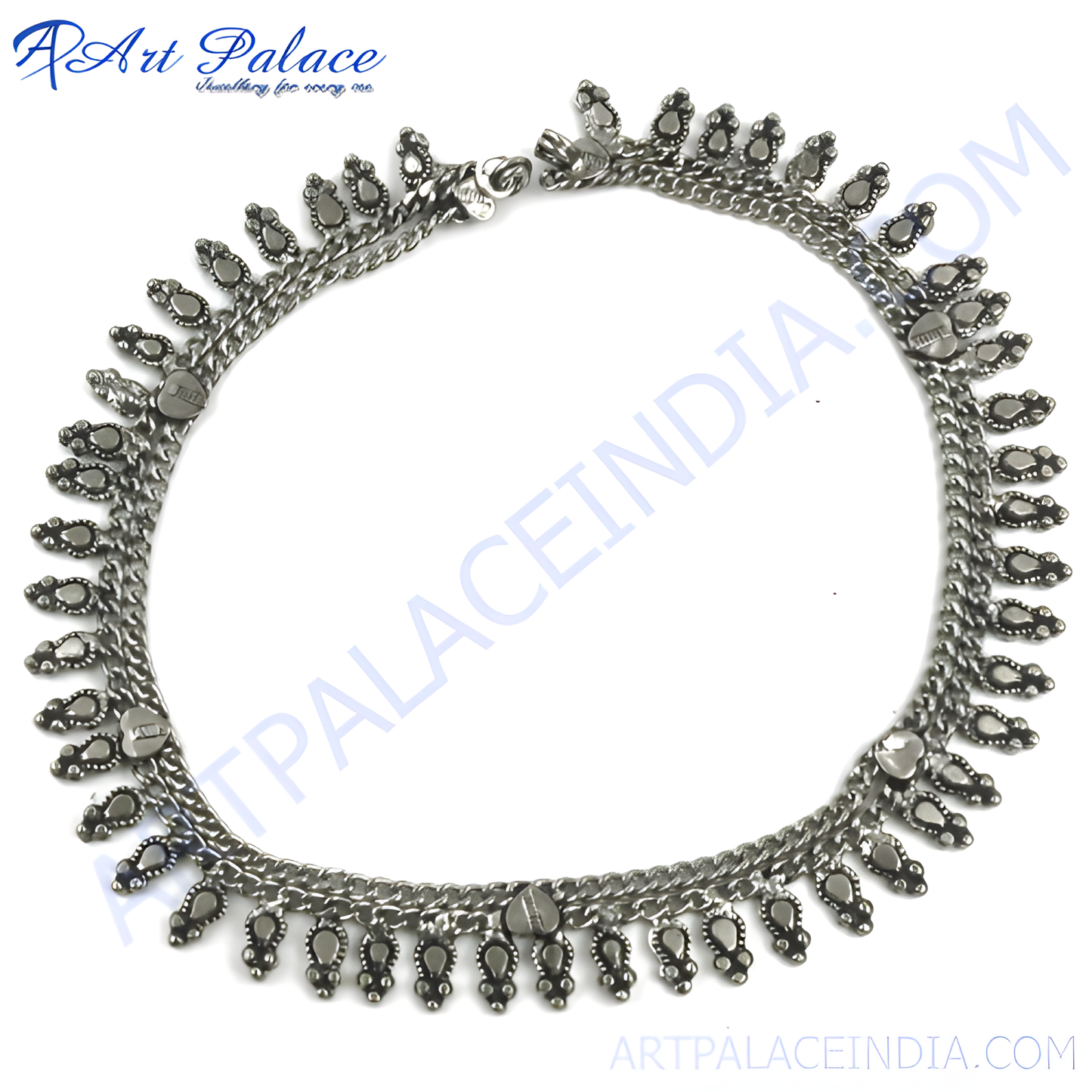 Sterling silver anklet featuring teardrop charms, perfect for women. An elegant silver jewelry piece for any occasion.