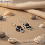 将图像加载到图库查看器中， 925 sterling silver dangle earrings featuring a round black onyx gemstone set in an ornate design.
