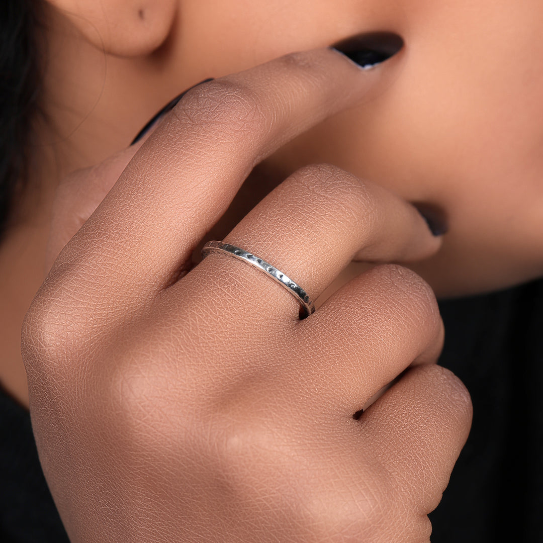 925纯银纹理戒指，女士款 | 简约珠宝礼品
